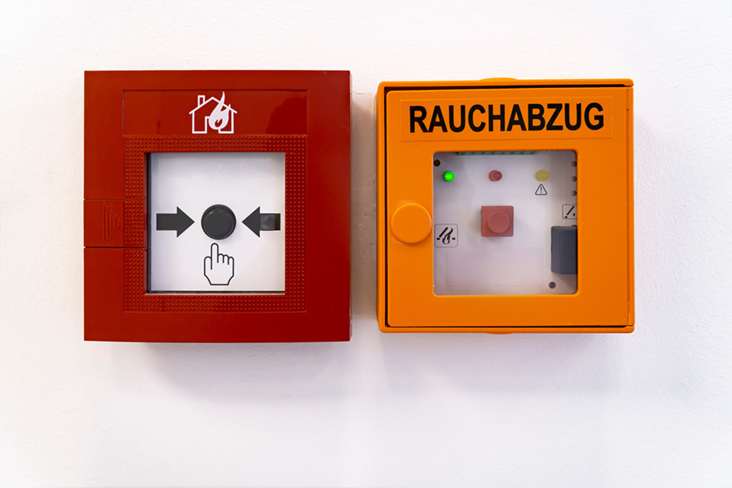 Rauchwärme&shy;abzug bei dieter berndt elektro-service GmbH in Vellmar